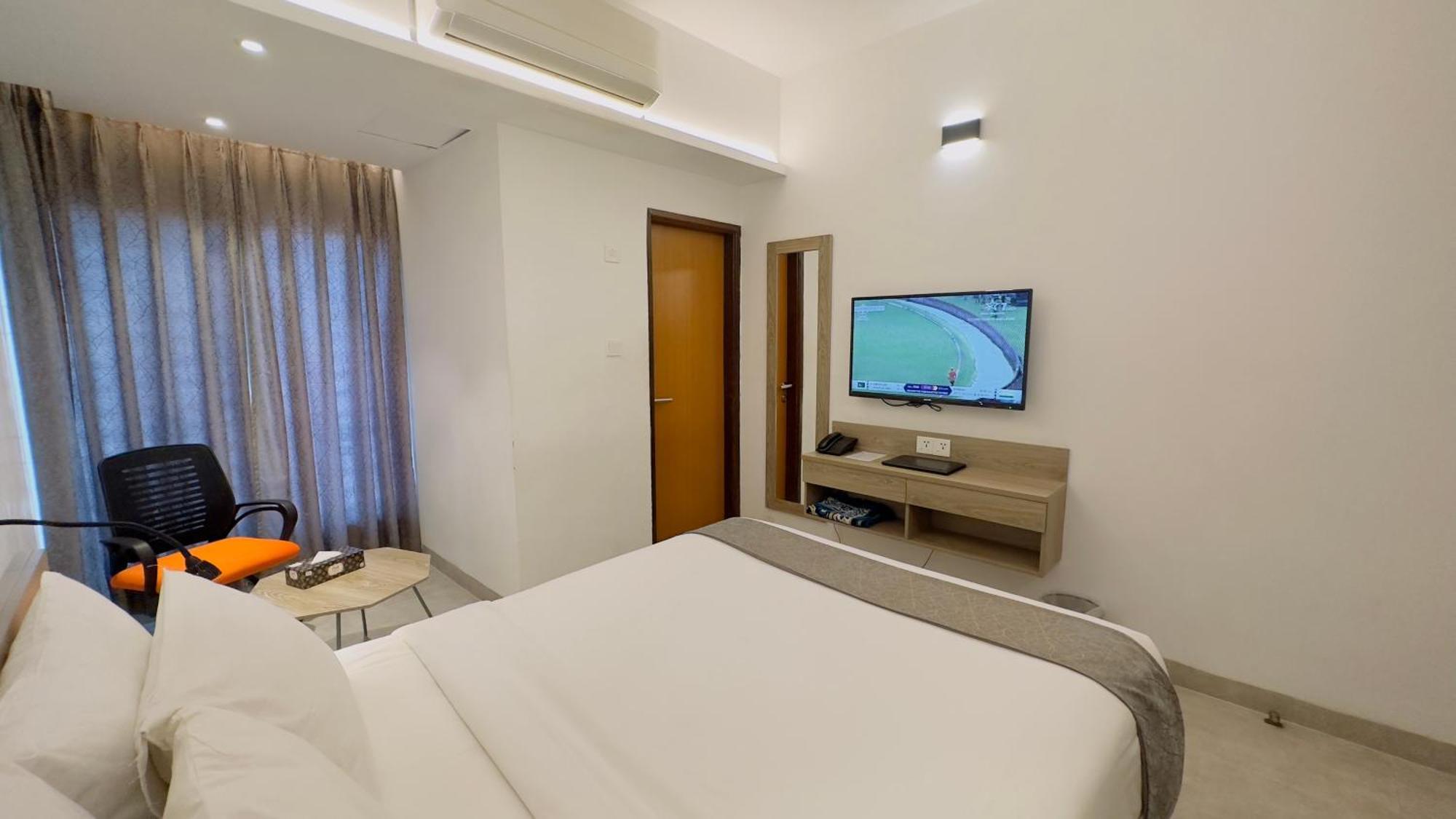 Priyo Nibash Stylish Residential Hotel Дакка Экстерьер фото